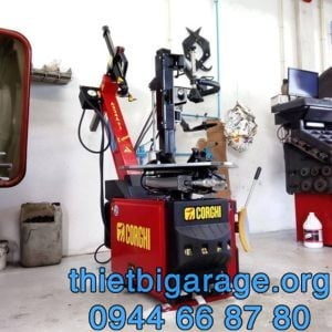 Máy ra vào lốp Corghi A224 và bộ hỗ trợ tay đè