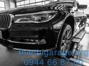 Nussbaum Jumbo Lift 3500 HF X-TEND nâng xe BMW 750i